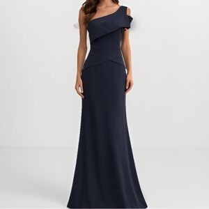 BCBGMAXAZRIA Black One Shoulder Gown 2 Annely Formal Evening Maxi Dress Classic